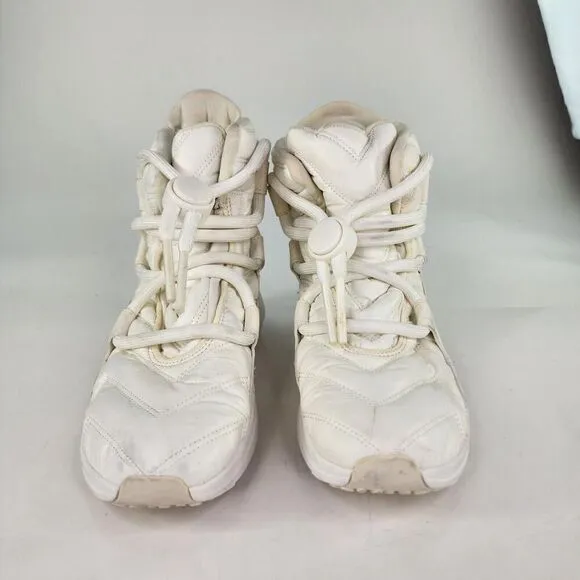 Merrell Waterproof  Insulated Cloud Puff Size 9 Women's Winter Boots White