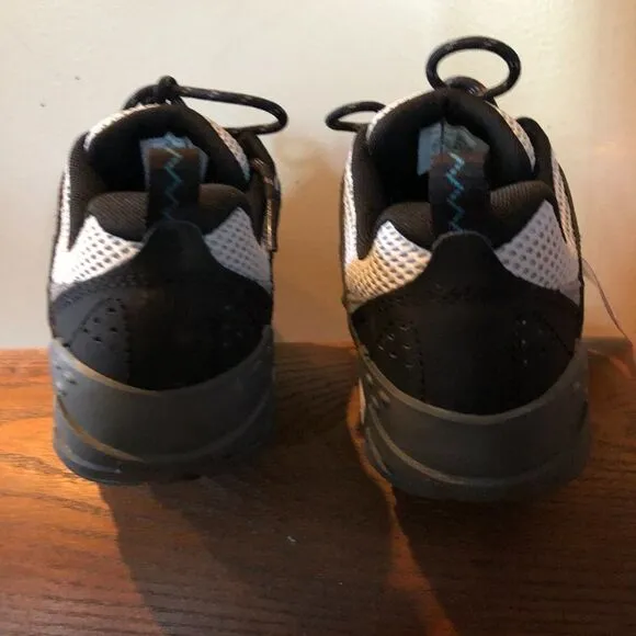 Merrell Accentor 2 Waterproof Hiking Shoes Womens US 7 Gray Outdoor. NWT