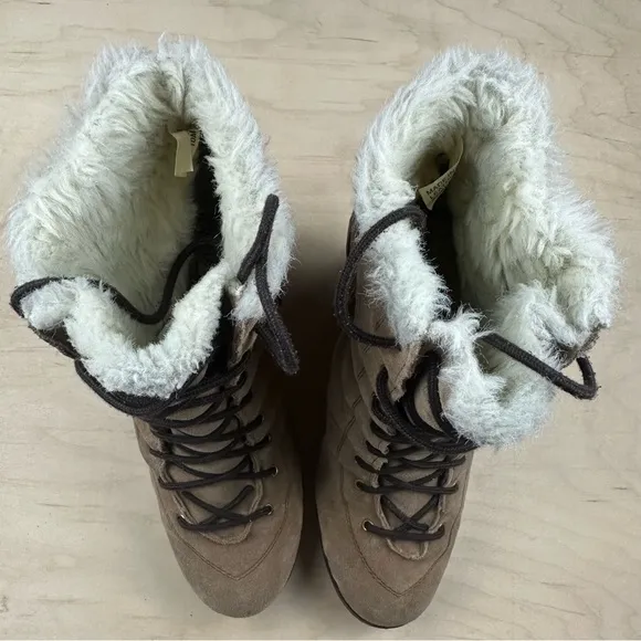 Michael Kors wedge Boots with Fur Trim
