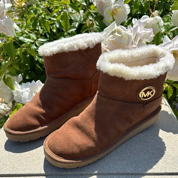 Michael Kors Winter Walnut Suede Ankle Boots - Size 10M