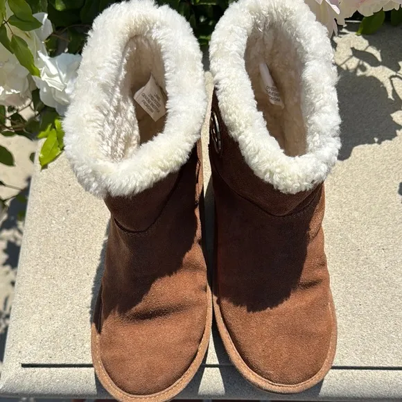 Michael Kors Winter Walnut Suede Ankle Boots - Size 10M