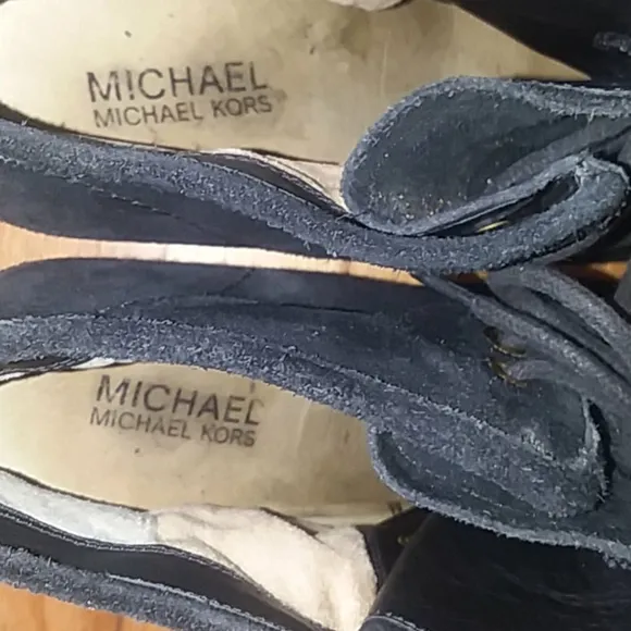 MICHAEL Michael Kors Rory Black Suede Wedges Sz 9