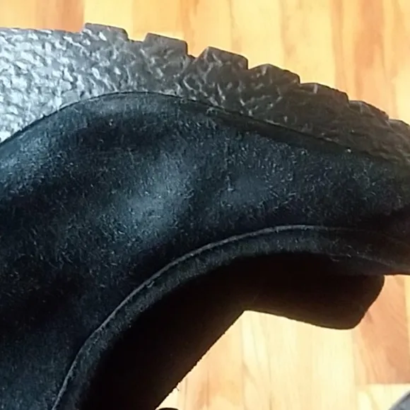 MICHAEL Michael Kors Rory Black Suede Wedges Sz 9