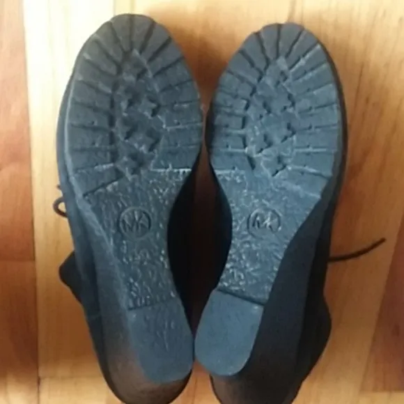 MICHAEL Michael Kors Rory Black Suede Wedges Sz 9