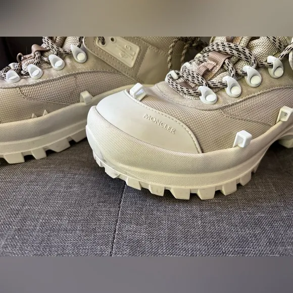 MONCLER GLACIER BOOTS🌹