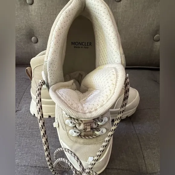 MONCLER GLACIER BOOTS🌹