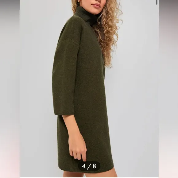 Moss Green Vivianne DressPOMANDER PLACE *Slight Shimmer*