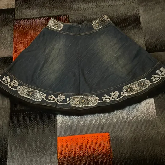 MOST Gorgeous Jean Silver detailing with Fox Fur Size 10! Gorgeous
