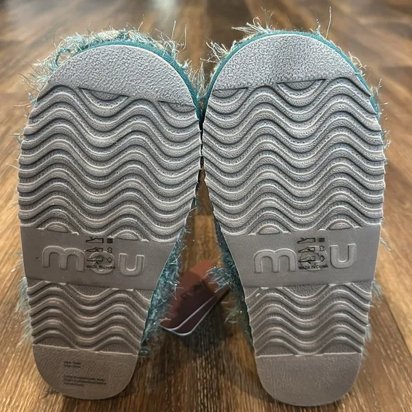 MOU Wooly Glacier Boots Size 38