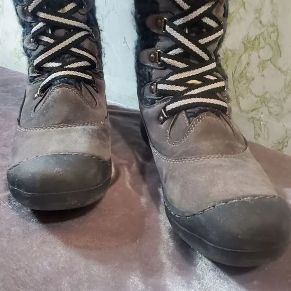 MUKLUKS Winter Boots