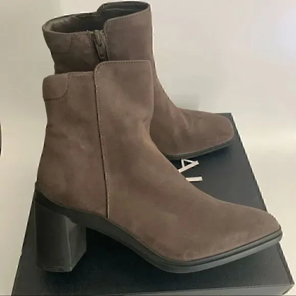 Naturalizer Avery Taupe Boot Ankle Bootie Size 8.5