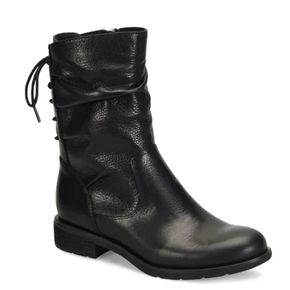 NEW $190 SOFFT Sharnell Black Leather Slouch Lace up low heel boots women size 6