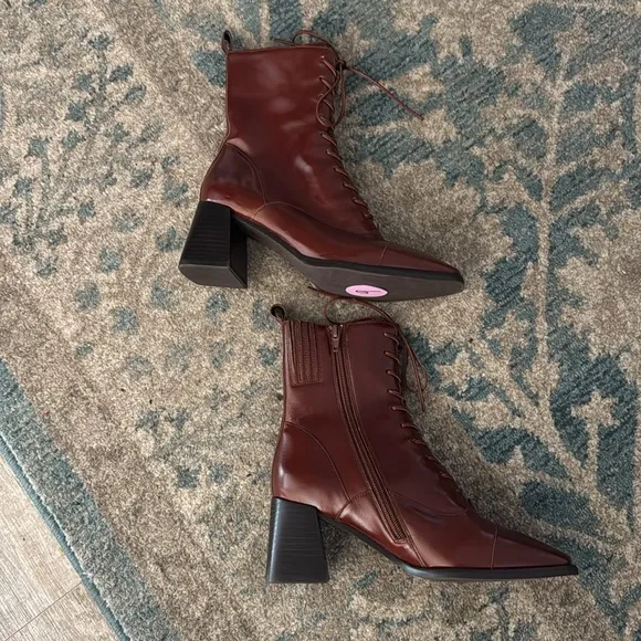 New Anthropologie Jeffrey Campbell SquareToe Lace-Up Boots Size 9
