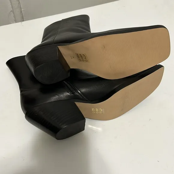 NEW ANTHROPOLOGIE Square-Toe Ankle Boots Size 9 NEW