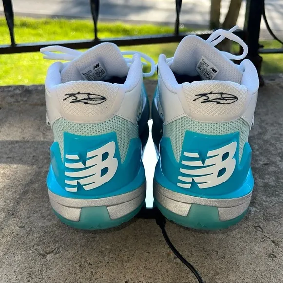 New Balance Kawhi “Santa Klaws” Basketball BBKLSTO1 Blu/Wht - Men’s Sz 10.5D