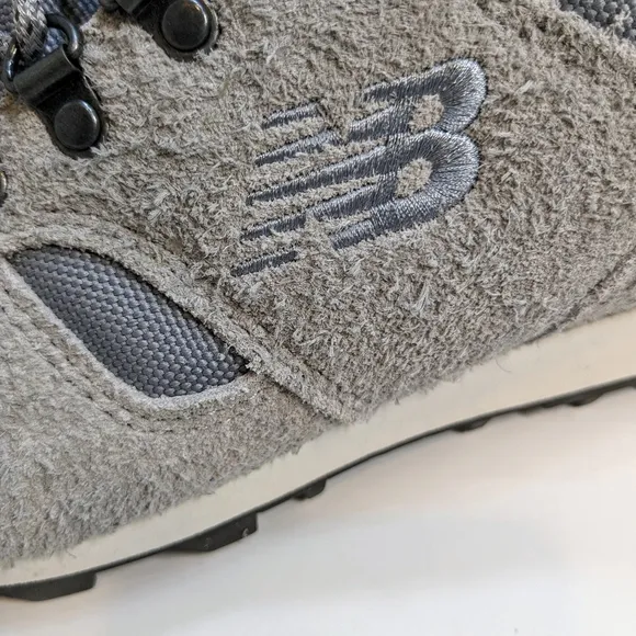 New Balance Rainier Hiking Boots Vibram Raincloud Gray URAINAD New Men's Size 9