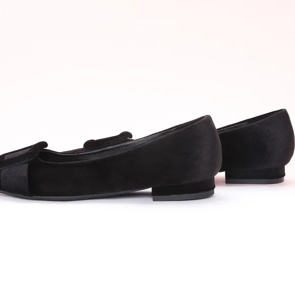 NEW! C.Paravano Square Buckle Velvet Flats (Aida) Ballet Style Shoes SZ 8.5 / 39