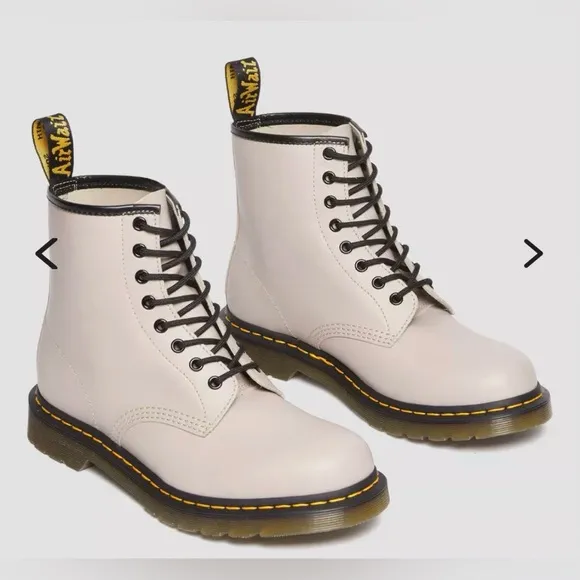 New Dr Martens 1460 Smooth Leather Women Boots Vintage Taupe Size 10 Men Size 9