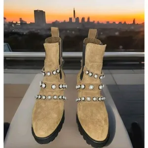New KARL LAGERFELD PARIS Women Brown Pia Faux Pearl Studded Chelsea Boots Sz 5.5
