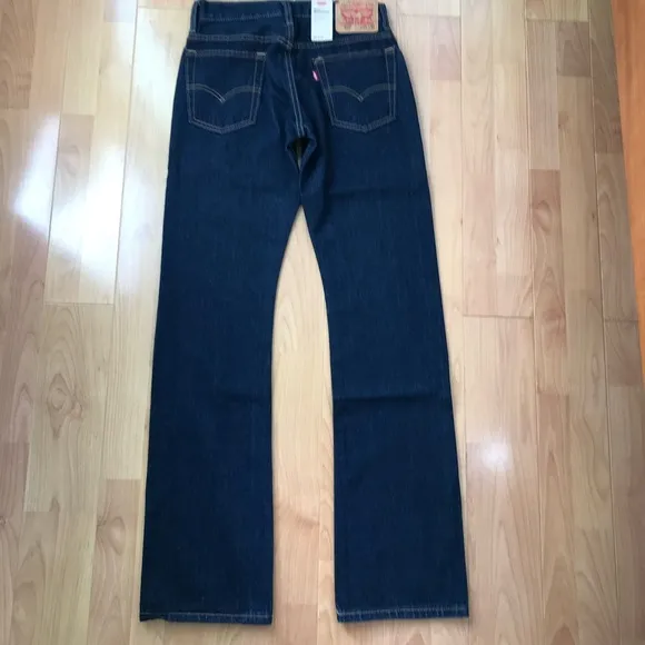 New Levi’s 517 bootcut Men's Classic dark wash Blue Jeans size 29