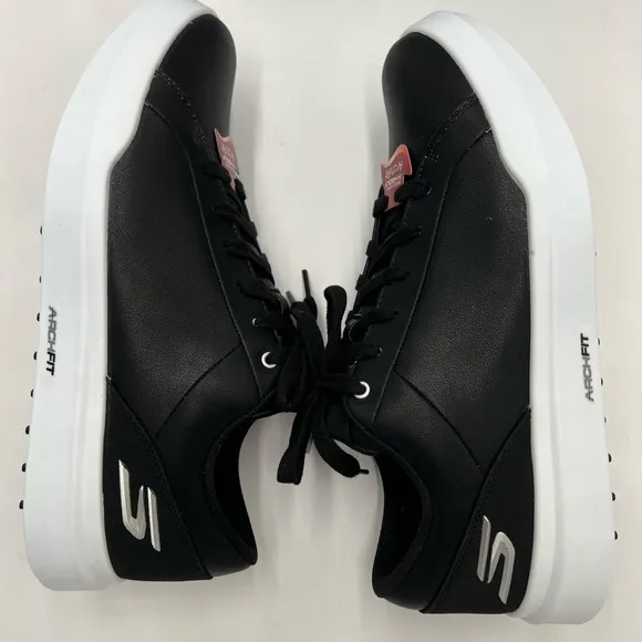 New Men’s Sketchers Golf shoes with arch support size 10. 100% waterproof.