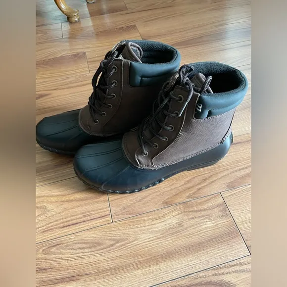 New Nautica Brown and Black Rain &amp; Snow Boots Waterproof Design shell insulated