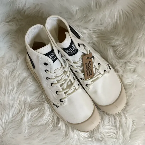 NEW Palladium Unisex Star White Pampa Hi Htg Supply Boots Size M10 W11.5