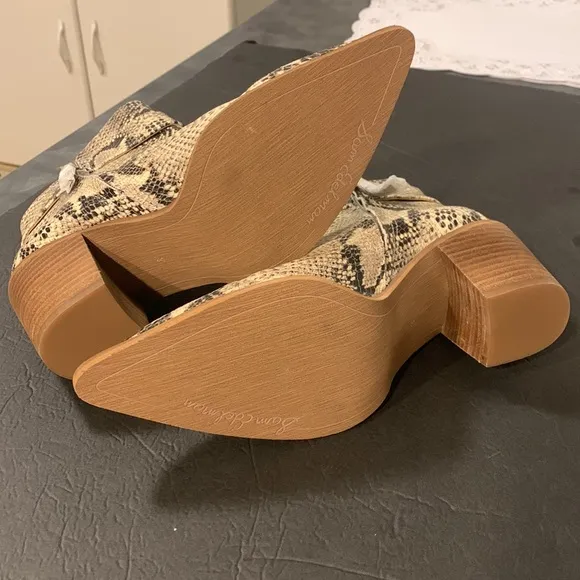 NEW SAM EDELMAN ANKLE BOOTS. LEONIA VERY GORGEOUS
