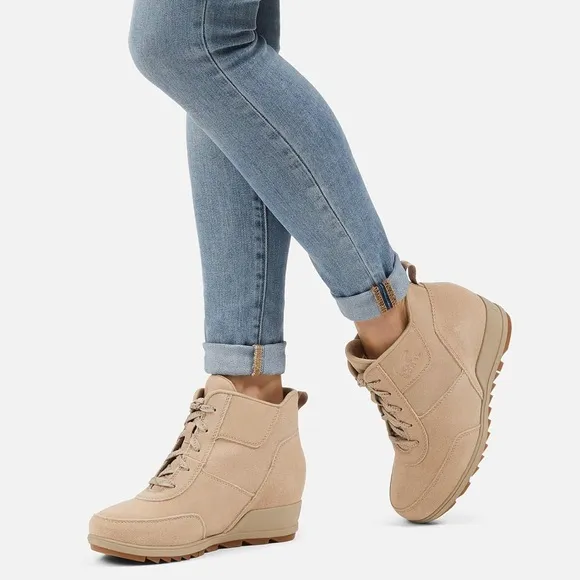 NEW SOREL Eve lace up wedge bootie boot 8
