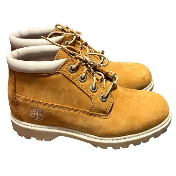 NEW! TIMBERLAND Women's Tan &amp; White Leather Lace Up Outdoor Boots-Size 5