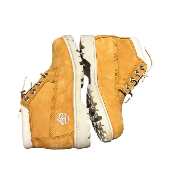 NEW! TIMBERLAND Women's Tan &amp; White Leather Lace Up Outdoor Boots-Size 5