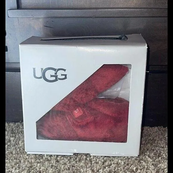 NEW! UGG Baby Faux Fur Bixbee Bootie Size 4/5 Red NIB