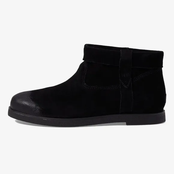 NEW UGG Josefene Cuff suede weatherproof black boots size 8