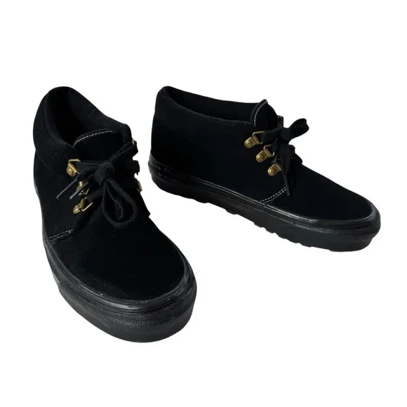 NEW Vans Vault Chukka Sierra LX OG Black Suede Size 8 Women