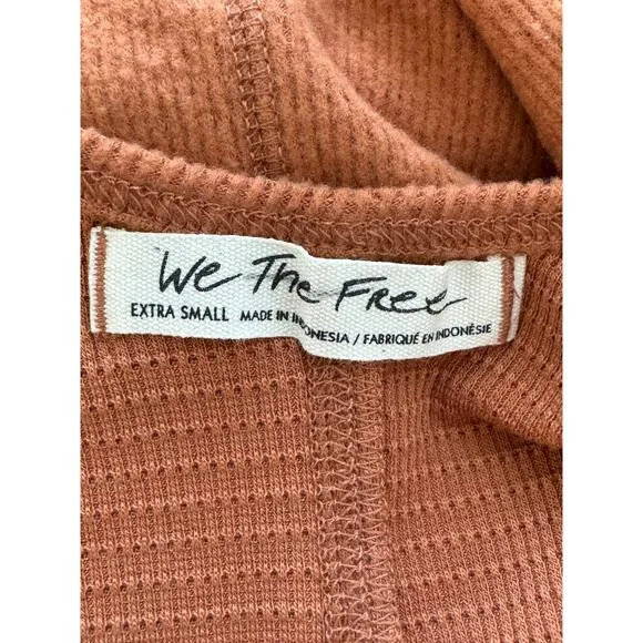 New ~ WE THE FREE ~ Women's Brown Long Sleeve Knitted Pullover Sweater Size XS