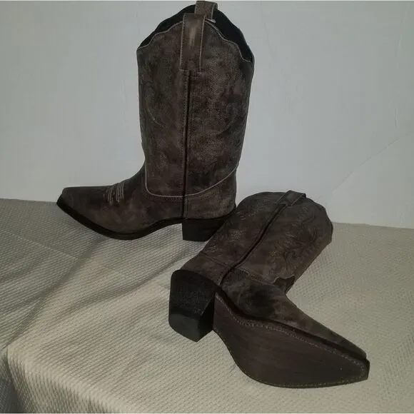 New western Genuine Leather Boots Rockin Country Collection with thags