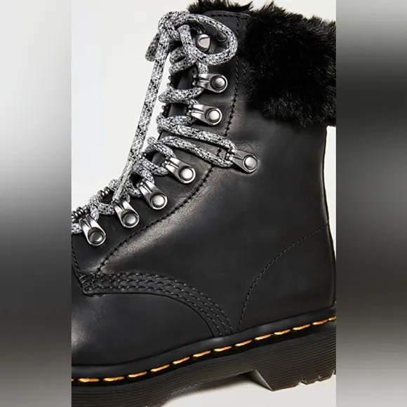 NIB Dr. Martens 1460 Serena Collar Faux Fur Lined Combat Boots