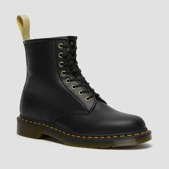 NIB DR. MARTENS Unisex Vegan Felix Rub Boots in Black, Size 5 Women, 4 Men