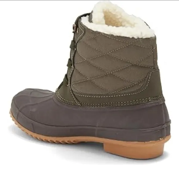 NIB Khombu Boots