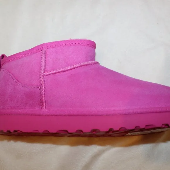 NIB‎ UGG ULTRA MINI SUEDE SHEARLING LINED ANKLE BOOTS CARNATION PINK