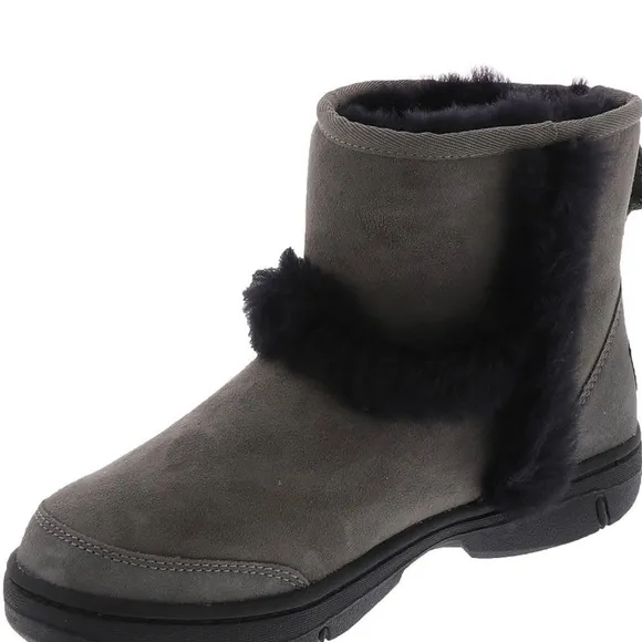 NIB! UGG women sunburst mini boots