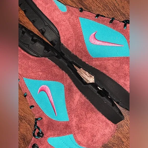 Nike ACG boots