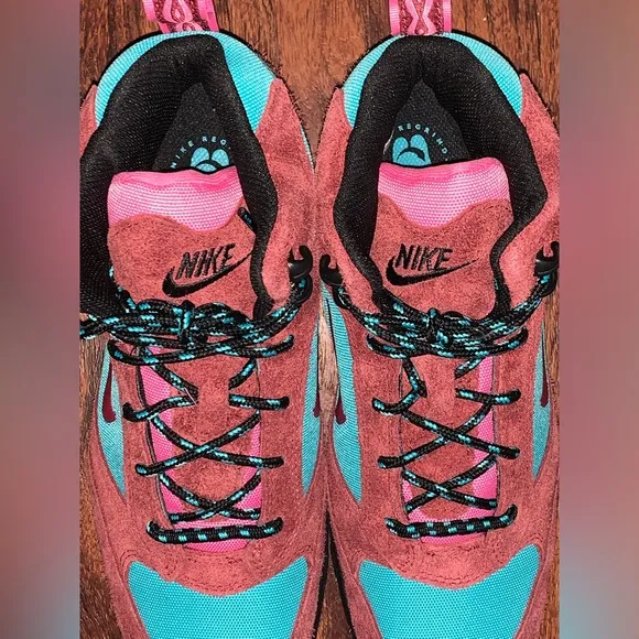 Nike ACG boots