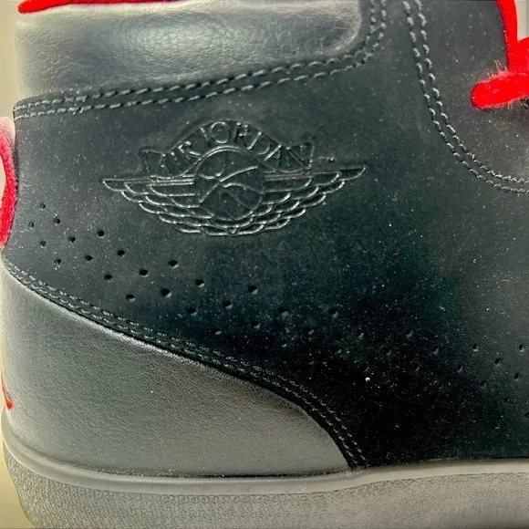 Nike Air Jordan V1 Chukka 535992-010 Mens Size 11 Black Gym Red Dark Grey