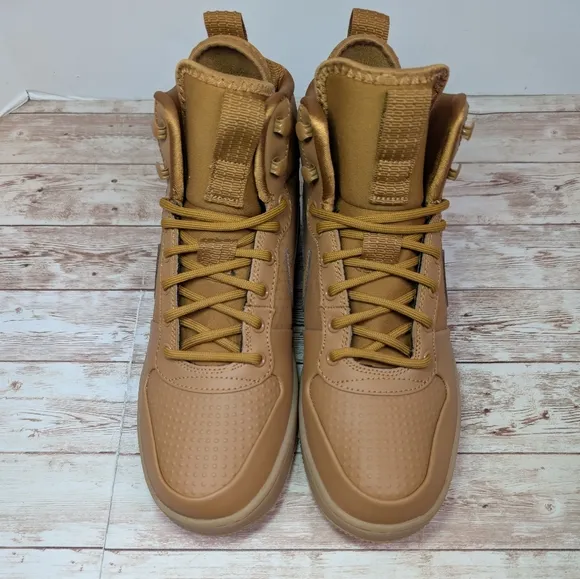 Nike Court Borough Mid Winter Wheat Tan / Brown Men's Size 7.5 or 7 1/2 Like New