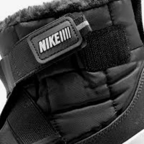 Nike Flex Advance Boot (PS). Brand New. Kids Size: 2.5