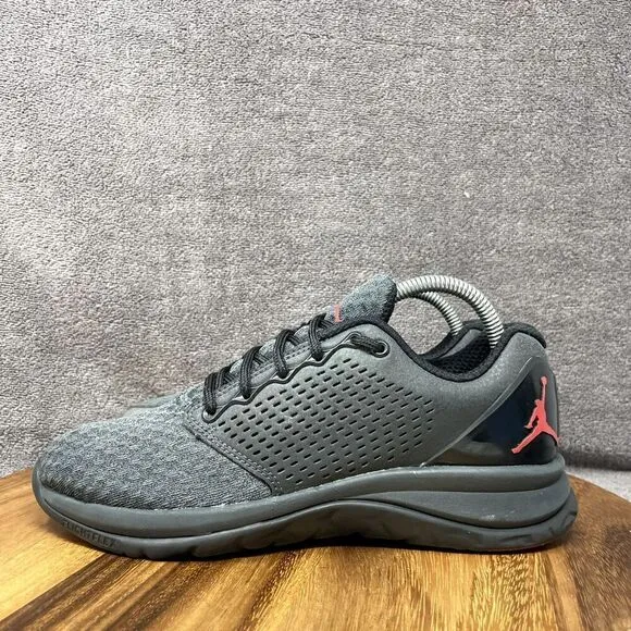 Nike Jordan Trainer ST Winter Black/Gym Red-Anthracite Mens Size 7 854562-003