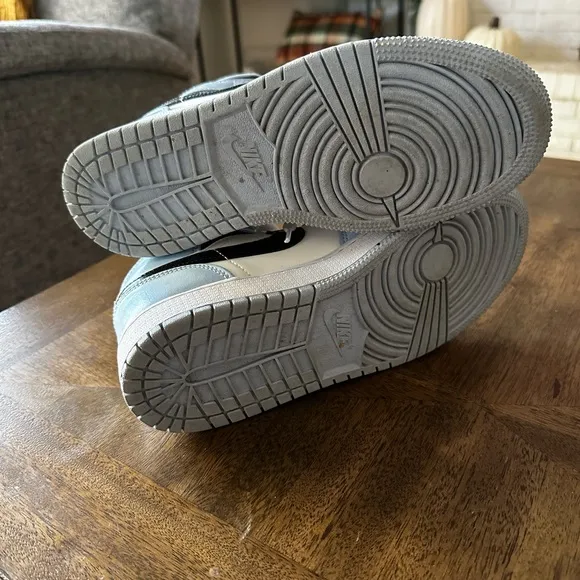 Nike Jordan’s KIDS SHOES