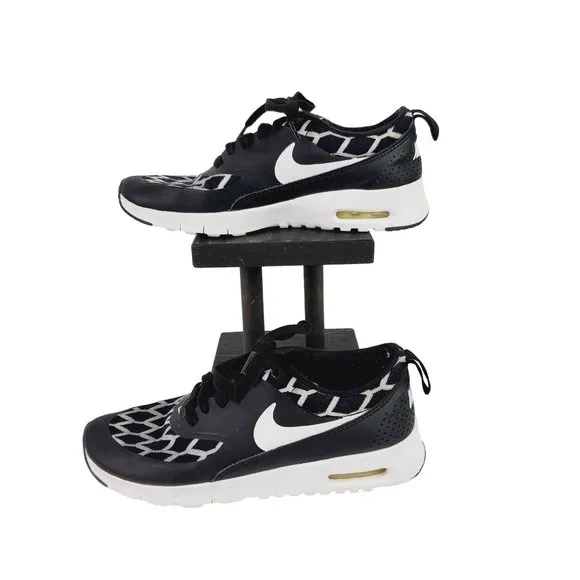 Nike Kids Air Max Thea SE (GS) Running Shoes in Black &amp; White, Sz 4.5Y