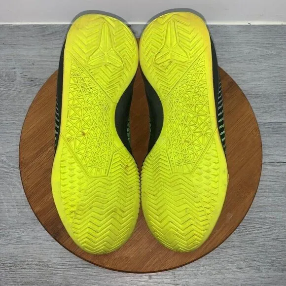 Nike Kobe Mentality 2 Men’s 8 Black Volt Green 818952-006 Basketball Shoes *FLAW